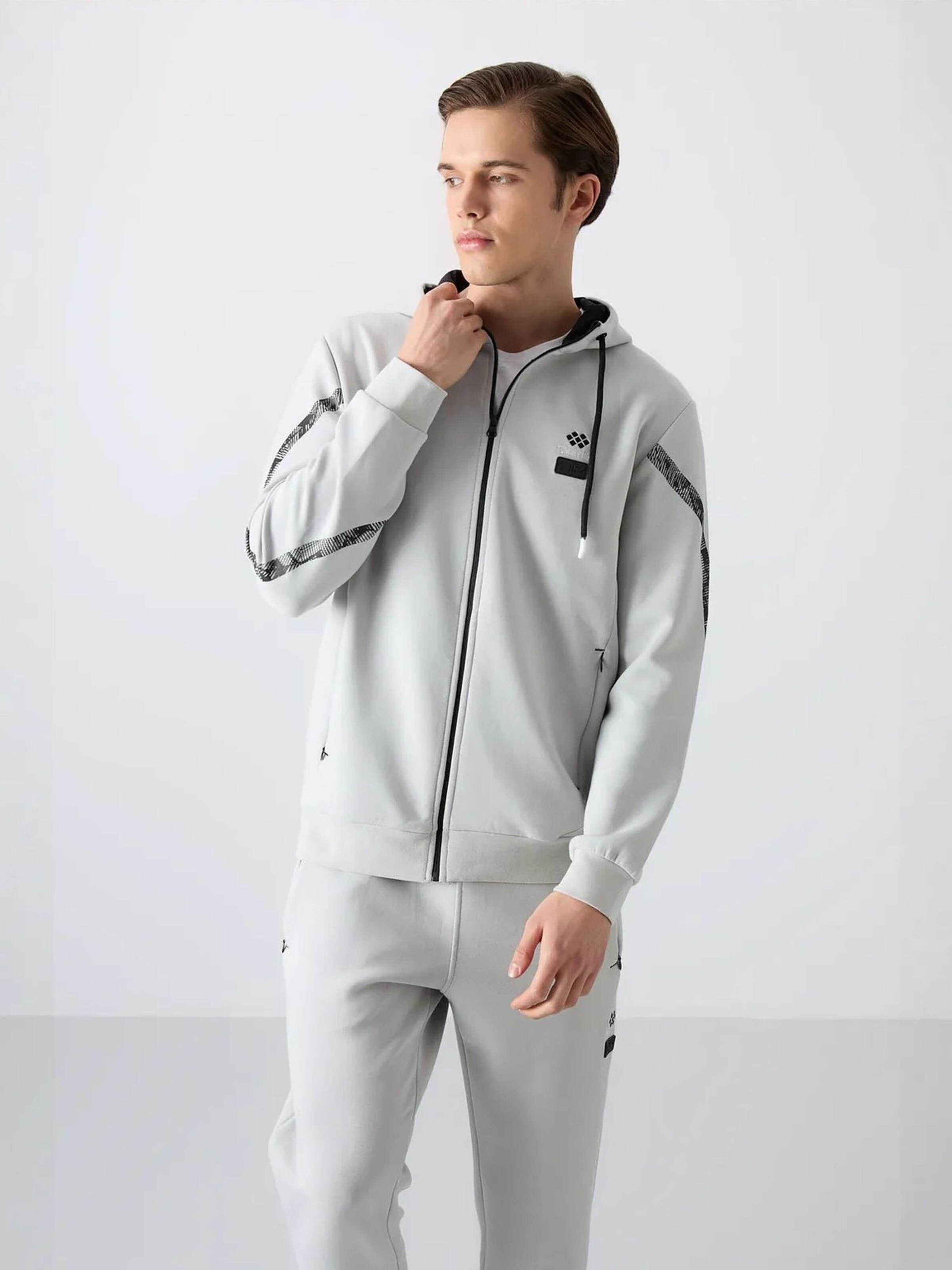 Tommy Life Loungewear in Grey