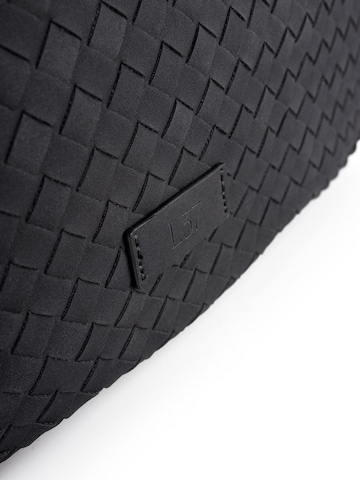 L37 HANDMADE SHOES Handbag in Black