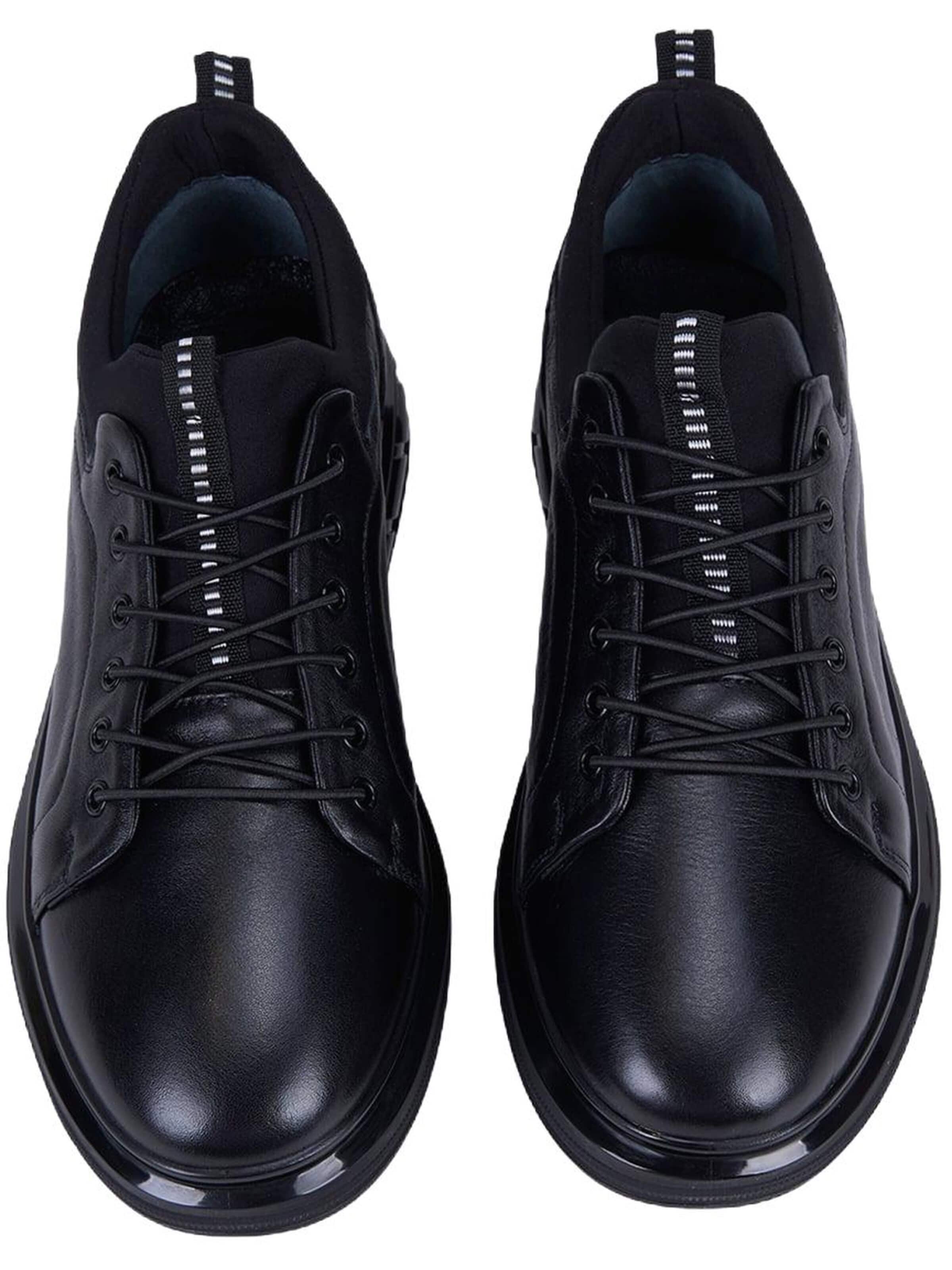 Desa Slip-on 'DESA Herren-Sneaker aus Leder mit elastischen Schnürsenkeln' in Black
