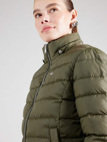 Giacca invernale di Tommy Jeans in verde