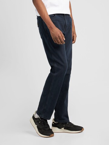 WRANGLER Regular Jeans 'GREENSBORO' in Blauw: voorkant