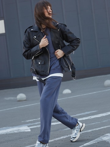 ES8 Platform trainers '1115-1' in Silver