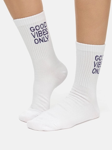 Nur Die Freizeitsocken ' Statement Socken mit Stickerei ' in Lila: Vorderseite