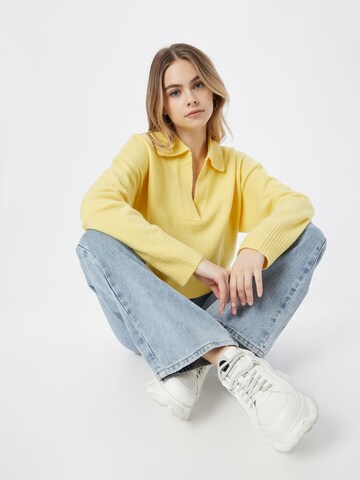 Monki - Pullover em amarelo