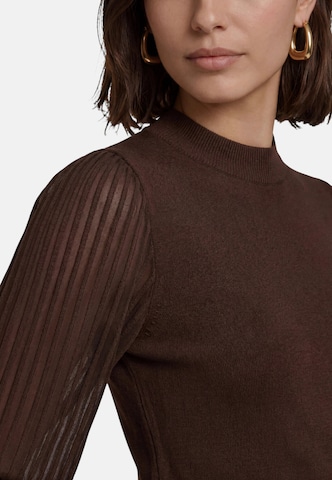 zero Pullover in Braun