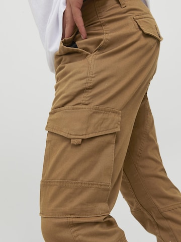 Tapered Pantaloni cargo 'Paul Flake' di JACK & JONES in marrone