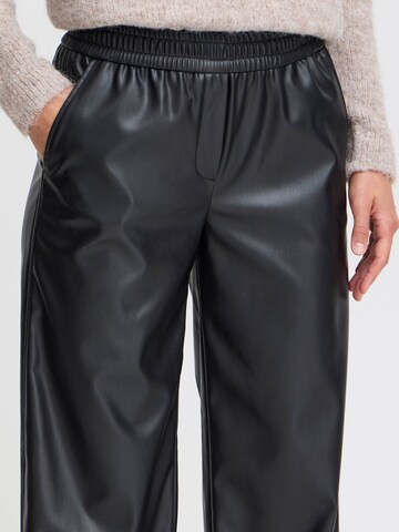 b.young - Loosefit Pantalón en negro