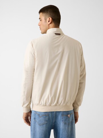 GUESS Between-Season Jacket in Beige