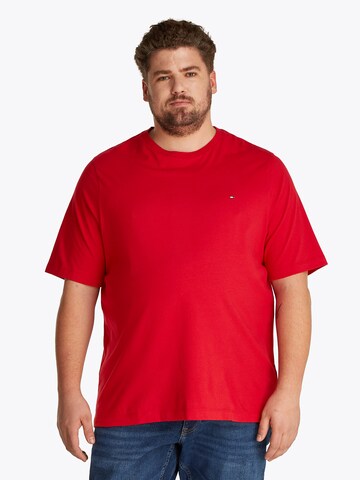 T-Shirt 'ESSENTIAL' Tommy Hilfiger Big & Tall en rouge : devant