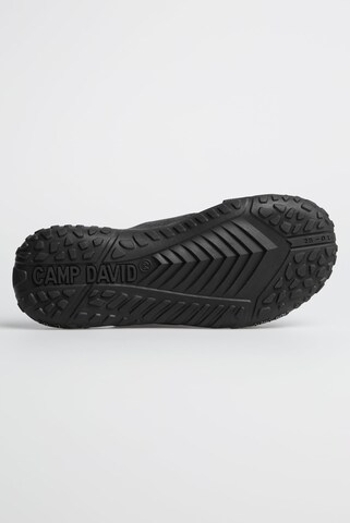 CAMP DAVID Beach Slipper mit Label Prints in Schwarz
