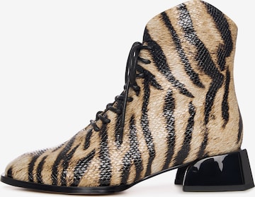 Bottines à lacets CESARE GASPARI en marron : devant