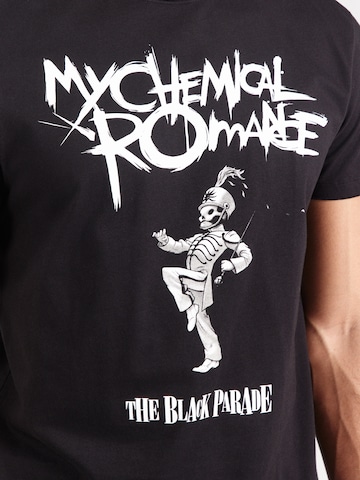 AMPLIFIED Paita värissä musta