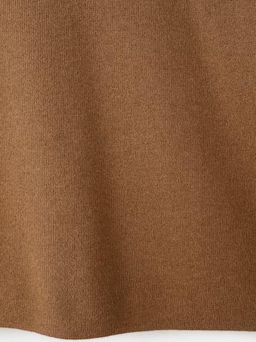 Pulover 'LUCCAPK' de la MANGO pe maro