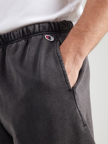 Loosefit Pantaloni di Champion Authentic Athletic Apparel in nero