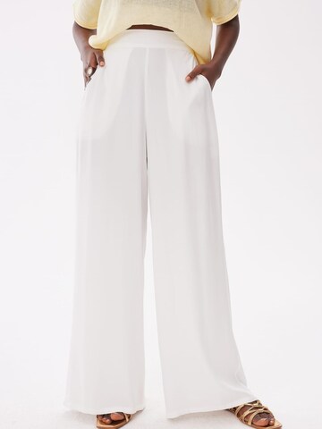 Blue Shadow Wide leg Pants in Beige