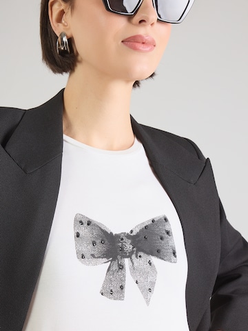 Tricou de la MORE & MORE pe alb