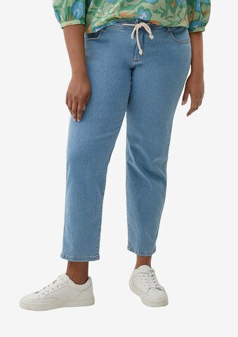 TRIANGLE Regular Jeans in Blauw: voorkant