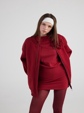 HOLLY LOLLY Between-season jacket in Red