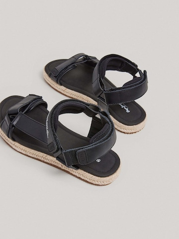 Pepe Jeans Sandale 'SUNSET SAVAGE' in Schwarz