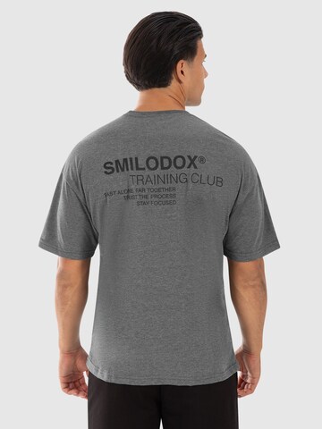 T-Shirt ' Cyris ' Smilodox en gris