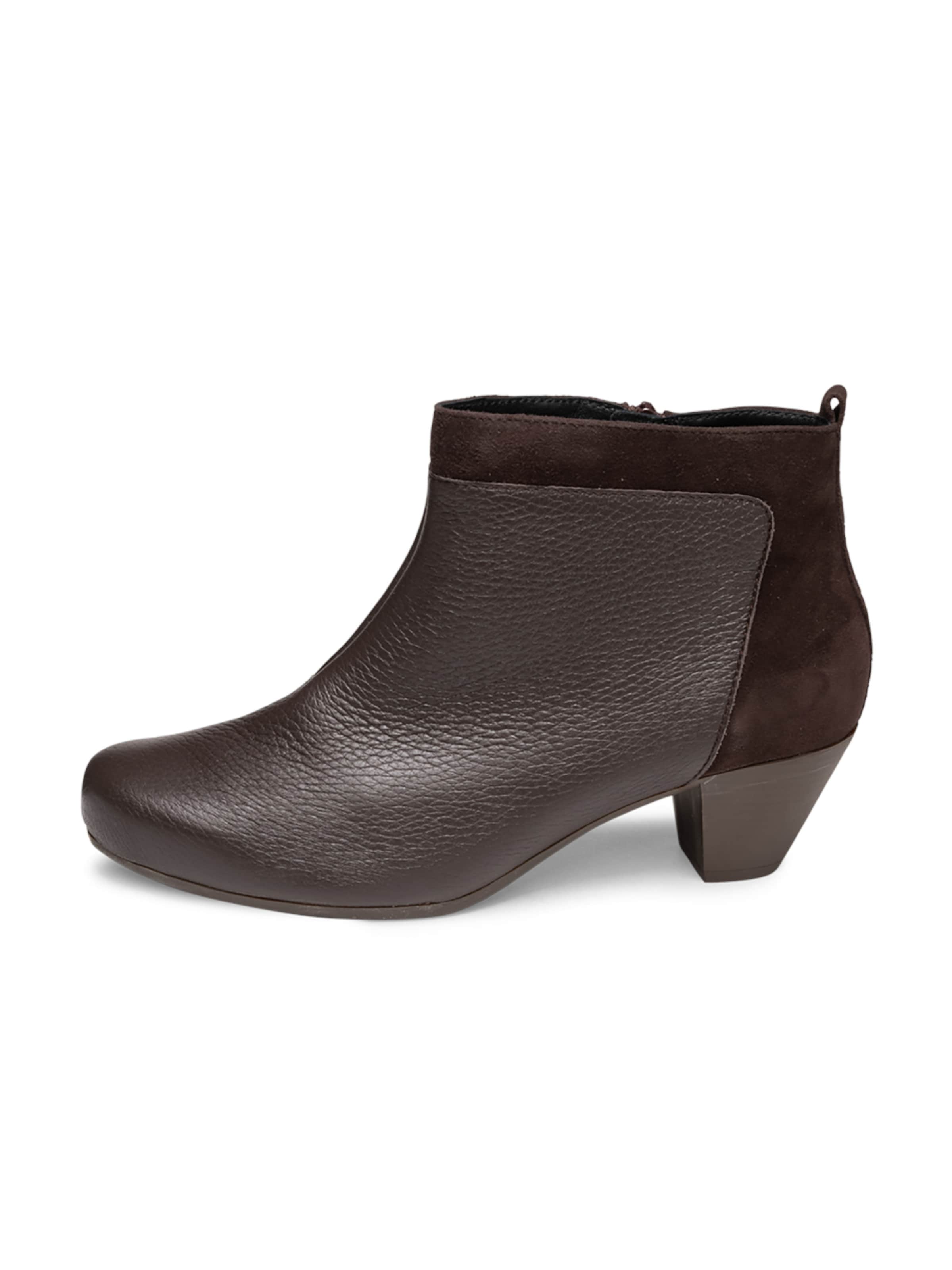 VITAFORM Booties in Brown