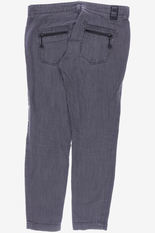BOSS Jeans in 22-23 in Grey