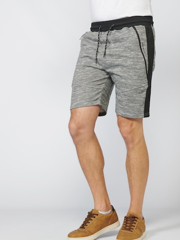 KOROSHI Regular Shorts in Grau