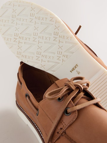 Chaussure à lacets Next en marron