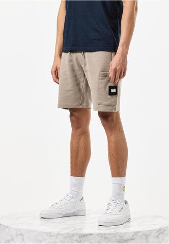Weekend Offender Regular Shorts 'Hawkins' in Braun: Vorderseite