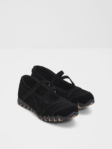 bonprix Ballet Flats with Strap in Black