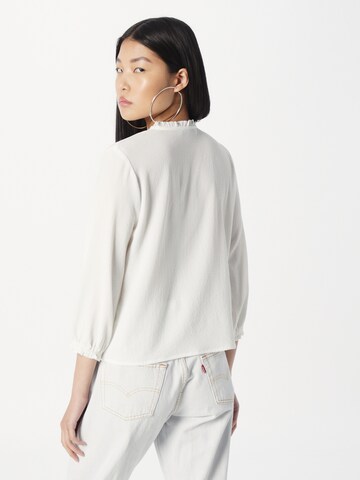 Chemisier 'Marie Blouse' ABOUT YOU en blanc