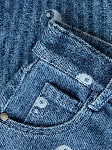 Lil'Atelier - Loosefit Vaquero en azul