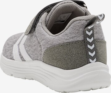 Hummel Sneaker in Grau