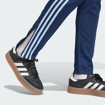 Coupe slim Pantalon 'Adicolor SST' ADIDAS ORIGINALS en bleu
