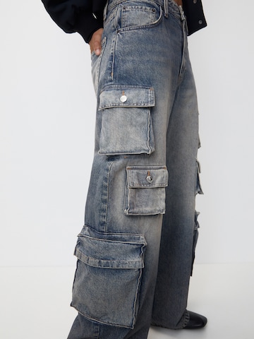 Pull&Bear Loosefit Cargojeans in Blauw