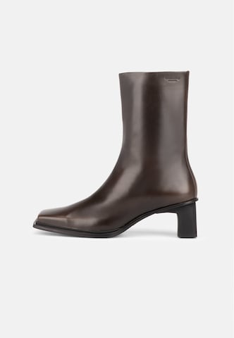 VAGABOND SHOEMAKERS - Botas de tobillo 'ELVINA' en marrón: frente