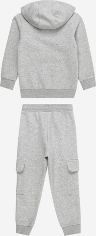 ADIDAS ORIGINALS - Ropa para correr en gris