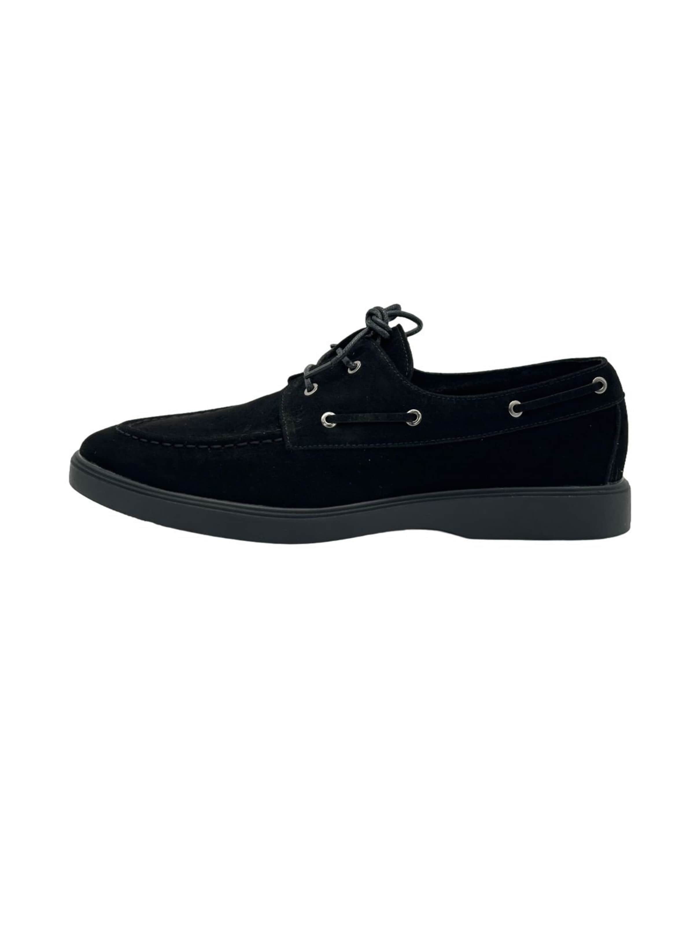 Nowaland Moccasins in Black