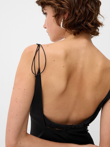 Robe Bershka en noir