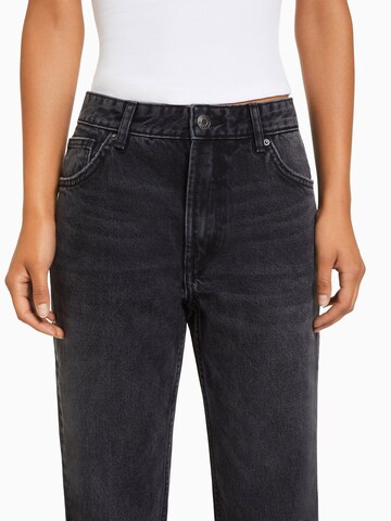 Bershka Regular Jeans in Zwart