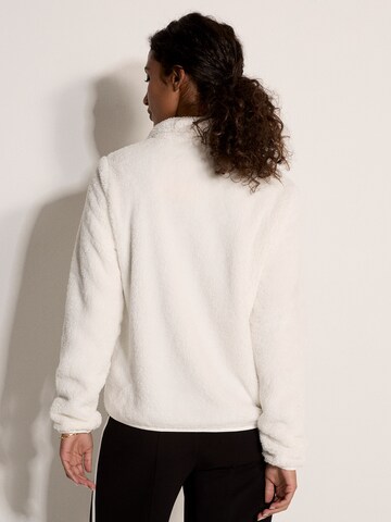 Apricot Between-Season Jacket in White