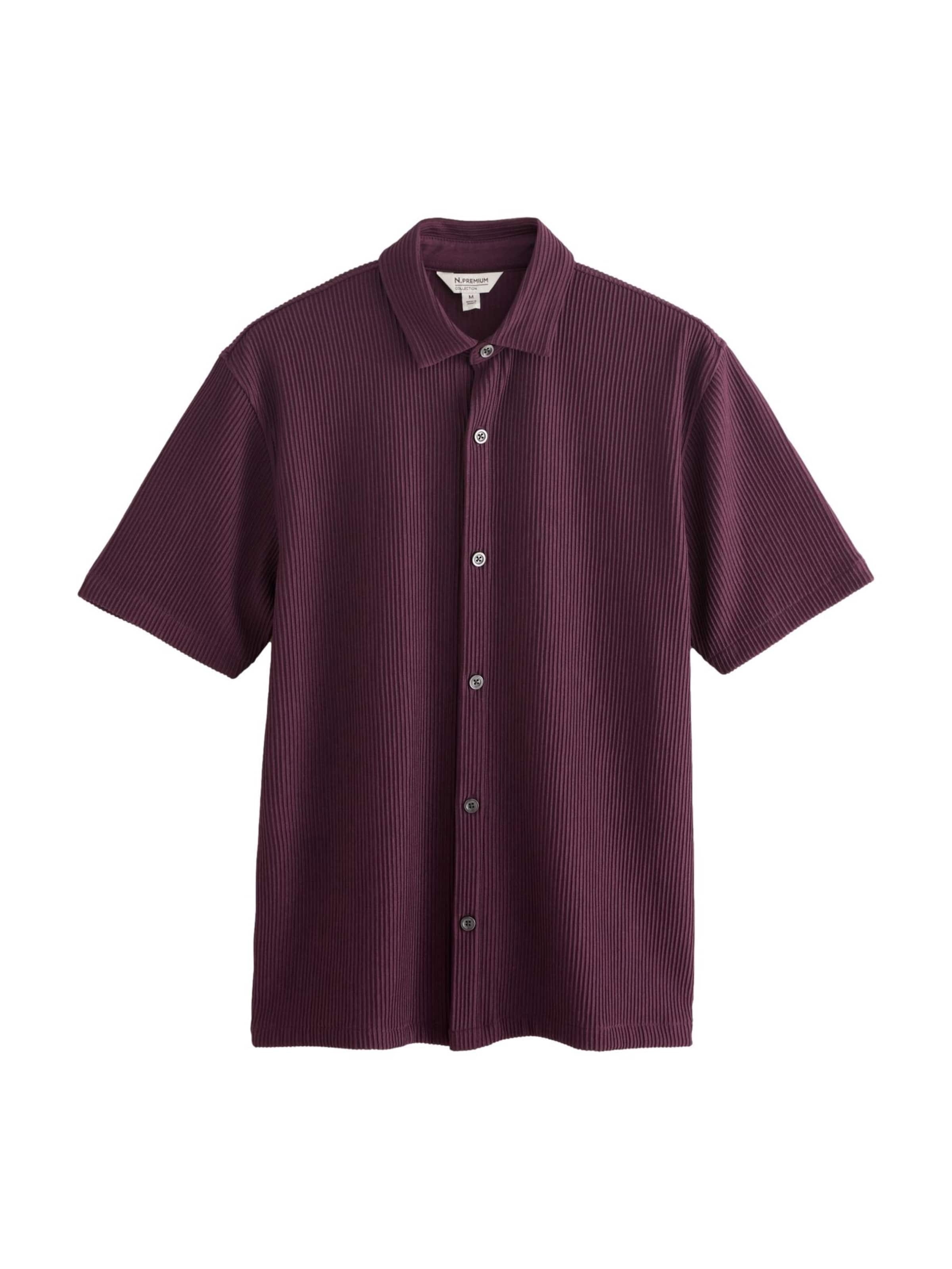 Next Button Up Shirt in Red: front