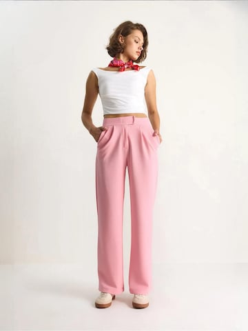 Loosefit Pantalon à pince Bianco Lucci en rose