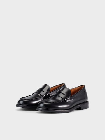 VAGABOND SHOEMAKERS Házicipő 'LINN' - fekete