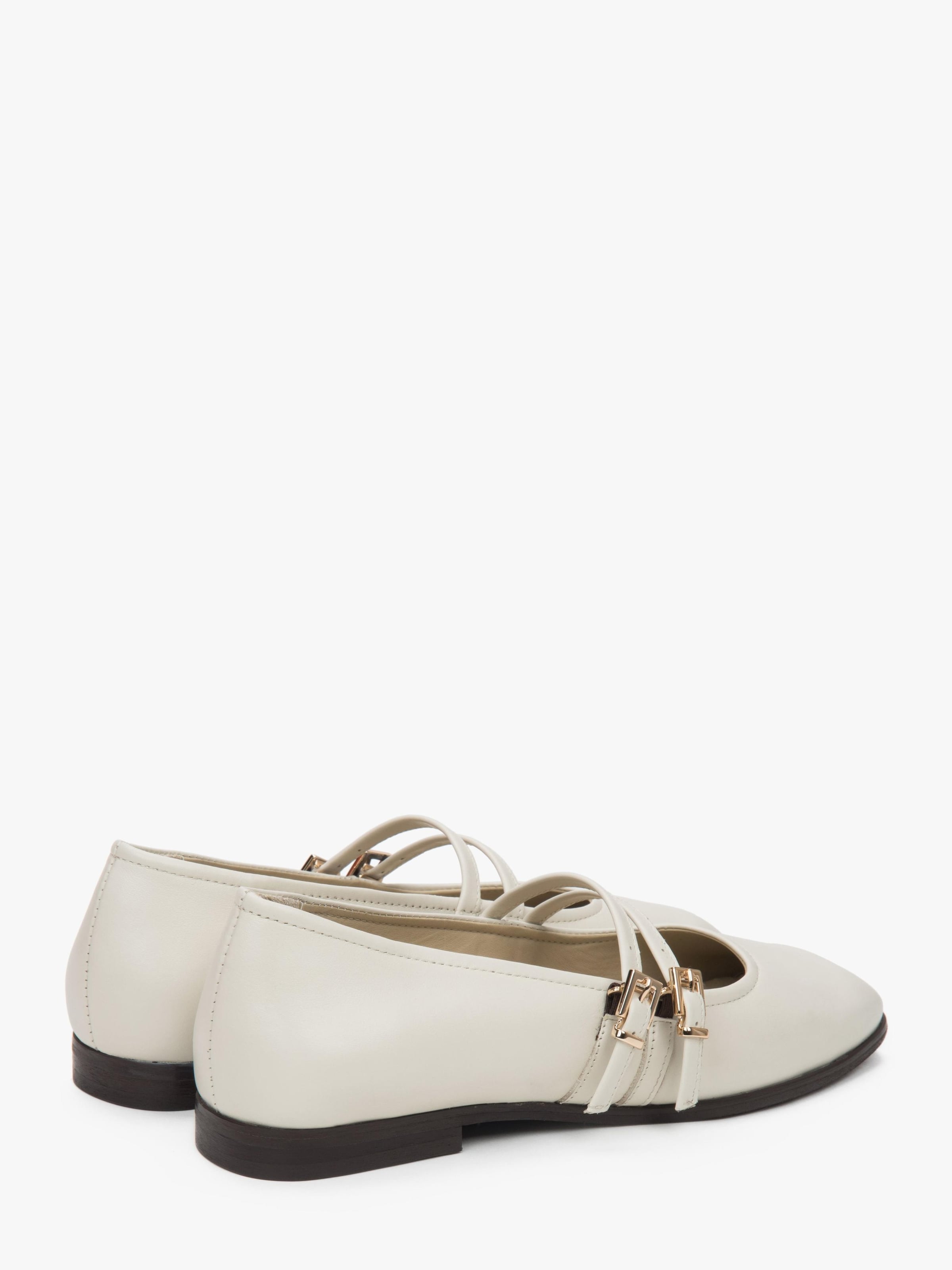 Estro Ballet Flats with Strap '09-28781' in Beige