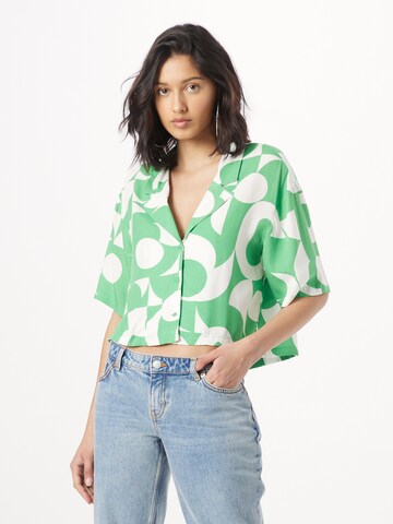 Monki Bluse in Grün: Vorderseite