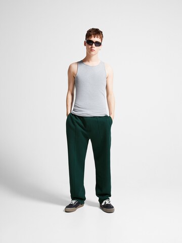 Loosefit Pantalon Bershka en vert