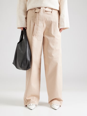 Calvin Klein Jeans Широкий Брюки со складками в Коричневый: спереди