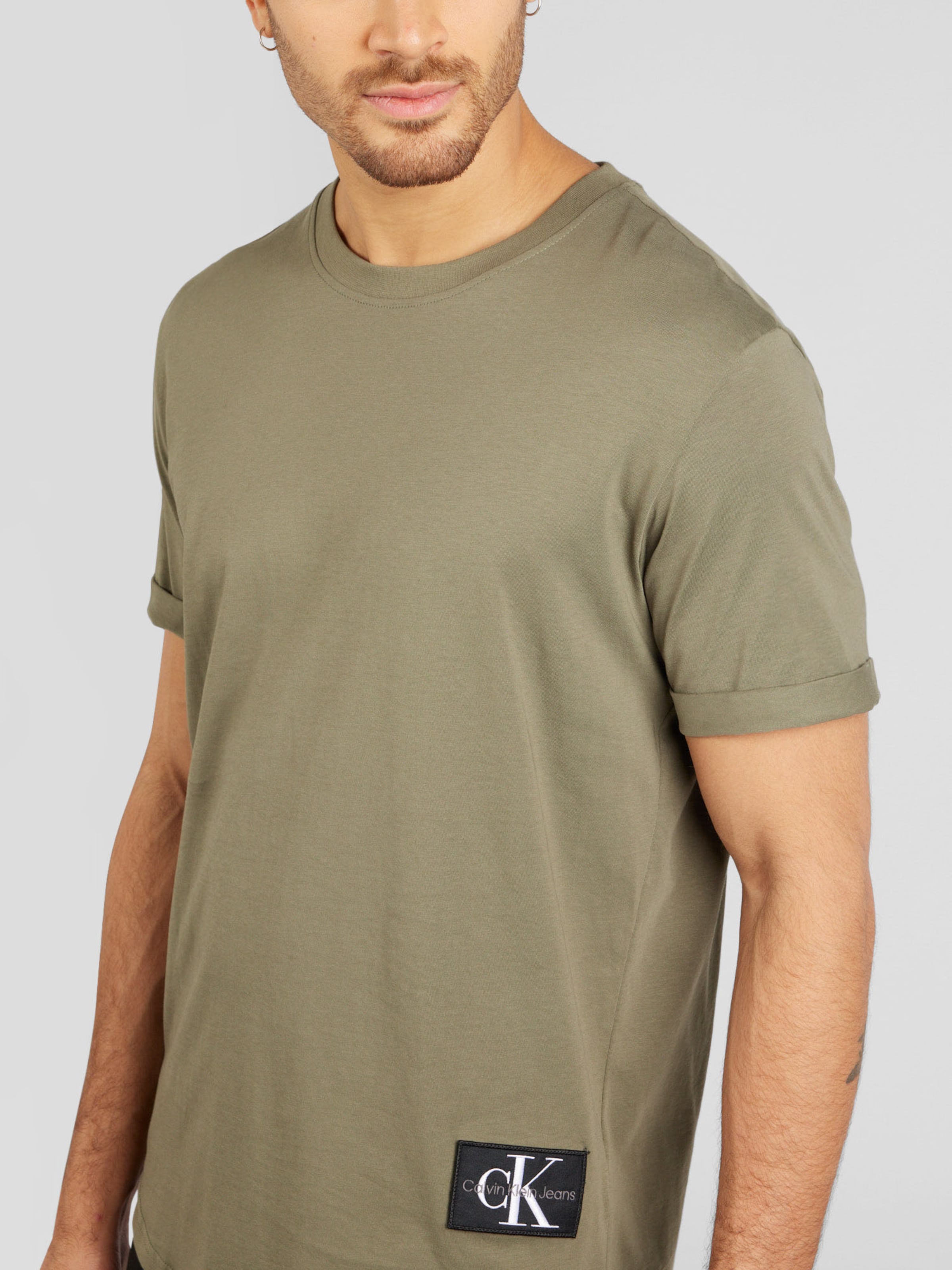 Calvin klein 2024 t shirt khaki