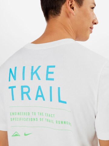 Regular fit Maglia funzionale 'Trail' di NIKE in bianco